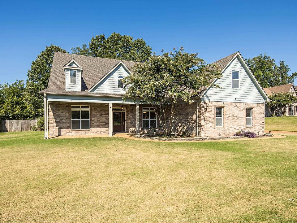 1st image of 670 Eagle Valley Dr