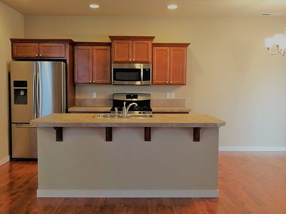 5th image of 5104 35th St E