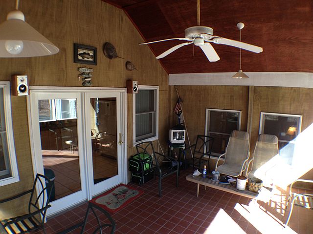 1st image of 70 Pine Ave