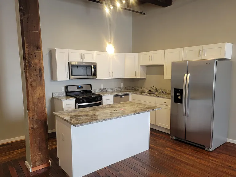 116 N 5th St #309 — Photo 10