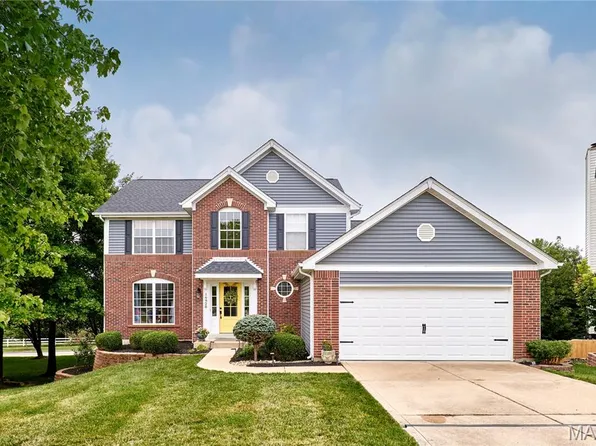 16928 Kingstowne Place Dr, Ballwin, MO 63011