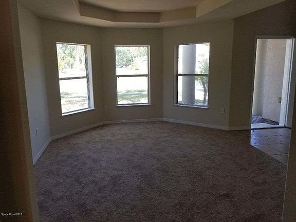 3rd image of 5595 Andrea St