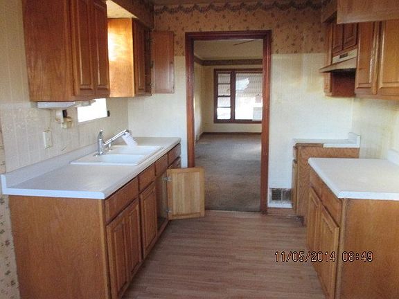 3rd image of 14529 Parnell Ave
