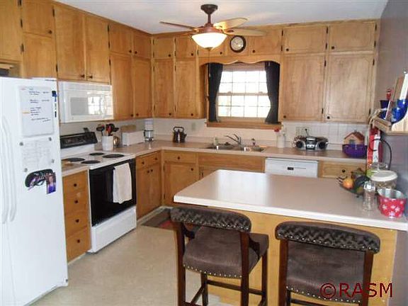 5th image of 1115 Willow Dr