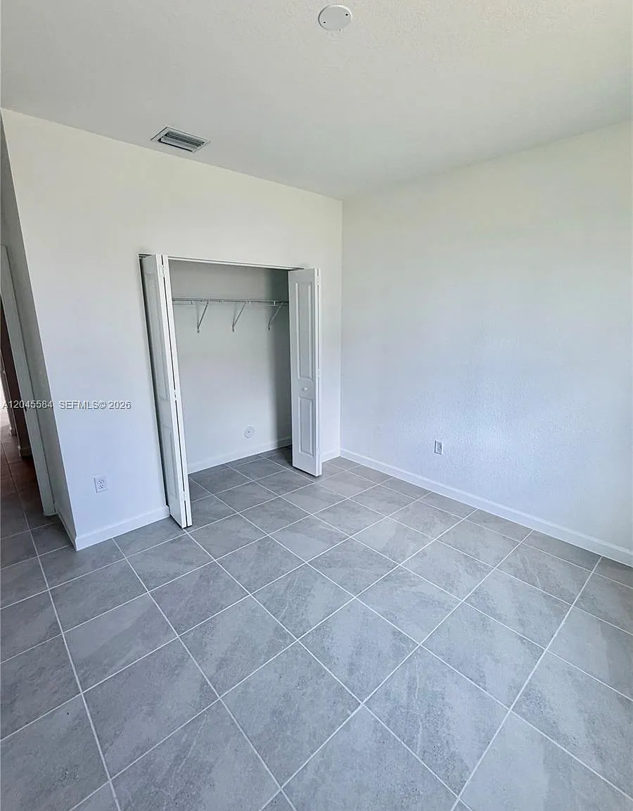 1 bed, 1.0 bath, $1,700 — Photo 3