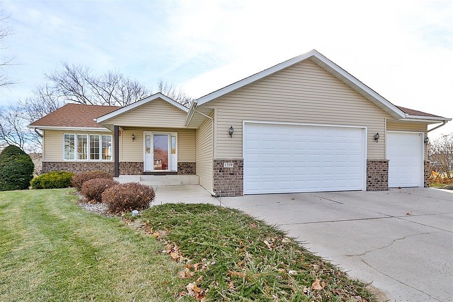 1st image of 1359 Creekside Cir