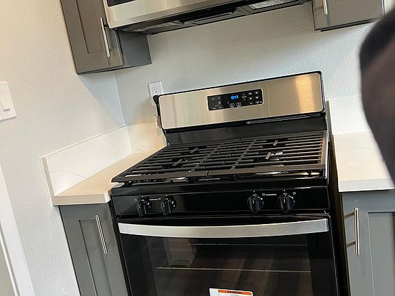 3rd image of 14353 S Flallon Ave #3