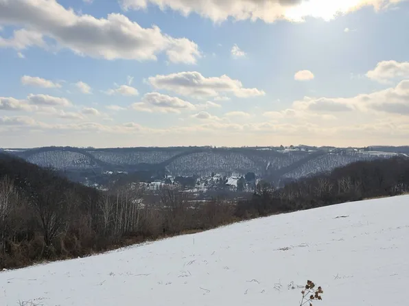 1 Old Gays Rd, Gays Mills, WI 54631