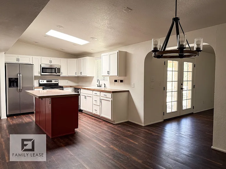 3700 S Serena Ln — Photo 8
