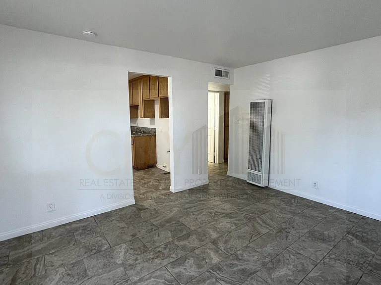 928 P St #A — Photo 2