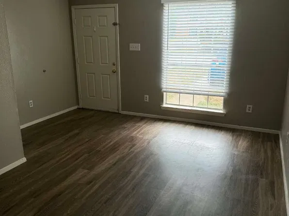 3735 Kriss Dr APT 15, Longview, TX 75604