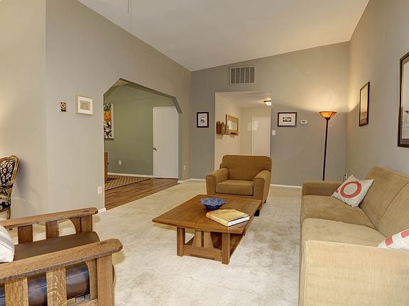 4th image of 12605 Westlodge Ct