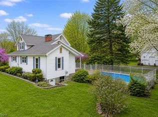 3572 Wilson Sharpsville Rd, Cortland, OH 44410