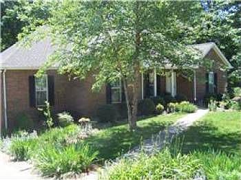 4th image of 141 Vannoak Dr
