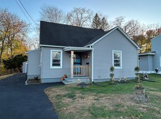 12 Arnold Blvd, Poughkeepsie, NY 12603