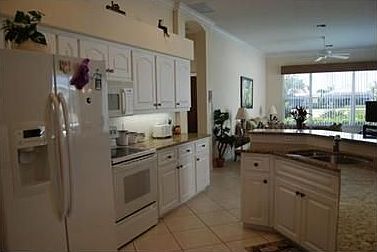 5th image of 635 Pond Willow Ln
