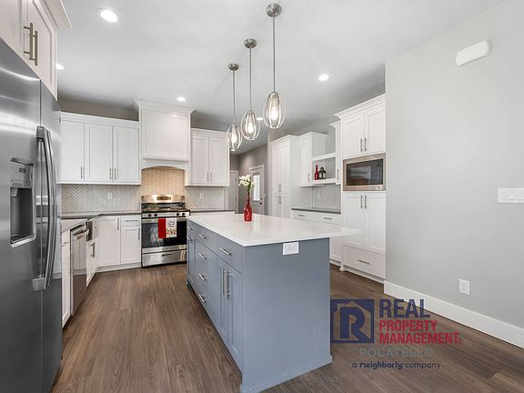 4th image of 6147 Beacon Ln