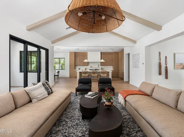 210 E Georgia Avenue, Phoenix, AZ 85012