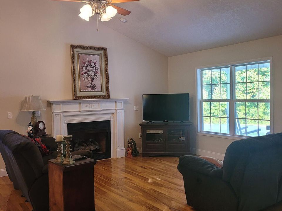 95 Chapel Hill Dr, Crossville, TN 38555 MLS 1216630 Zillow