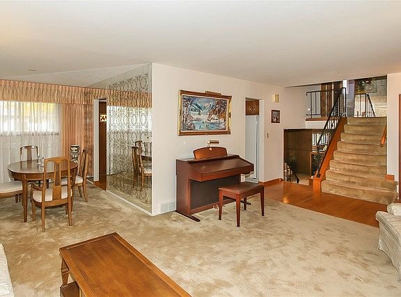 5th image of 1718 N Aralia Dr