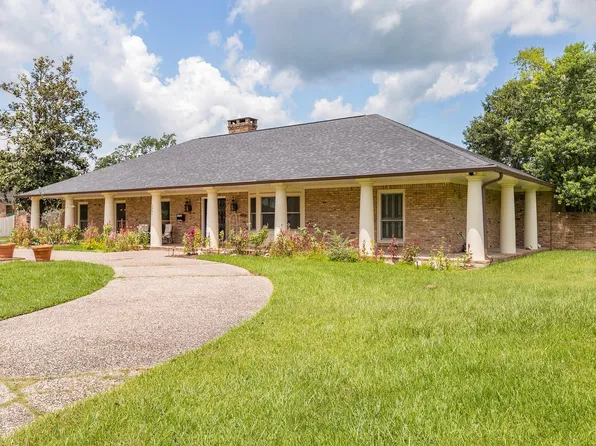 1005 Oak Dr, Liberty, TX 77575