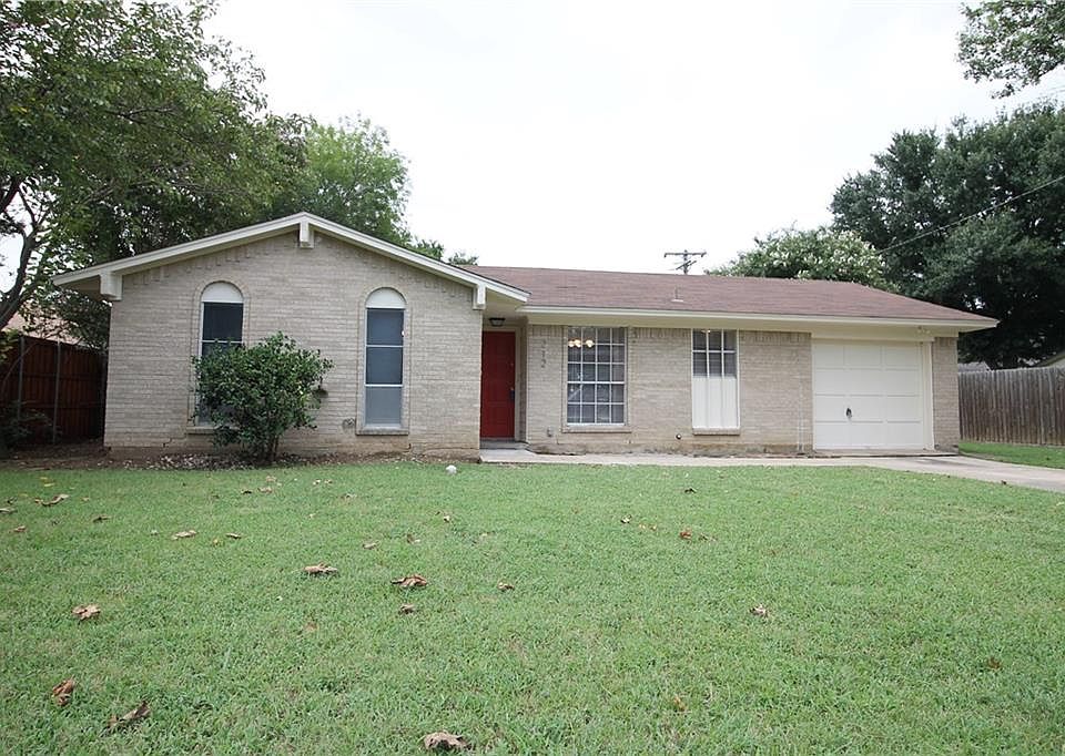 1st image of 212 Bluebird Cir