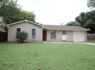 212 Bluebird Cir, Denton, TX 76209