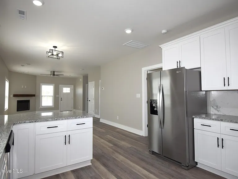 625 Abigail Taylor Dr #B — Photo 5