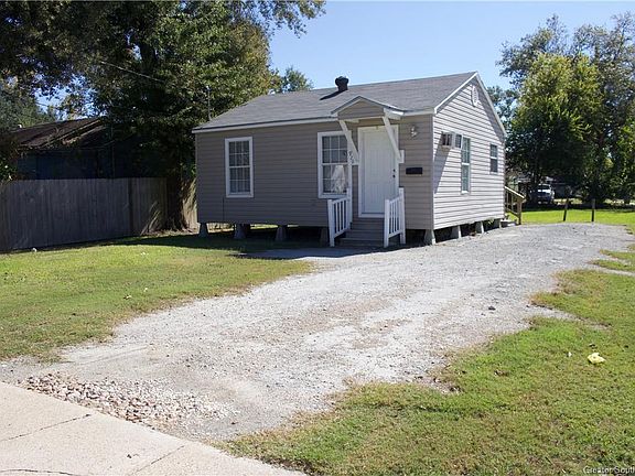 3rd image of 920 Gulf St