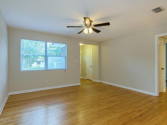 4th image of 6330 Pine Cove Ln