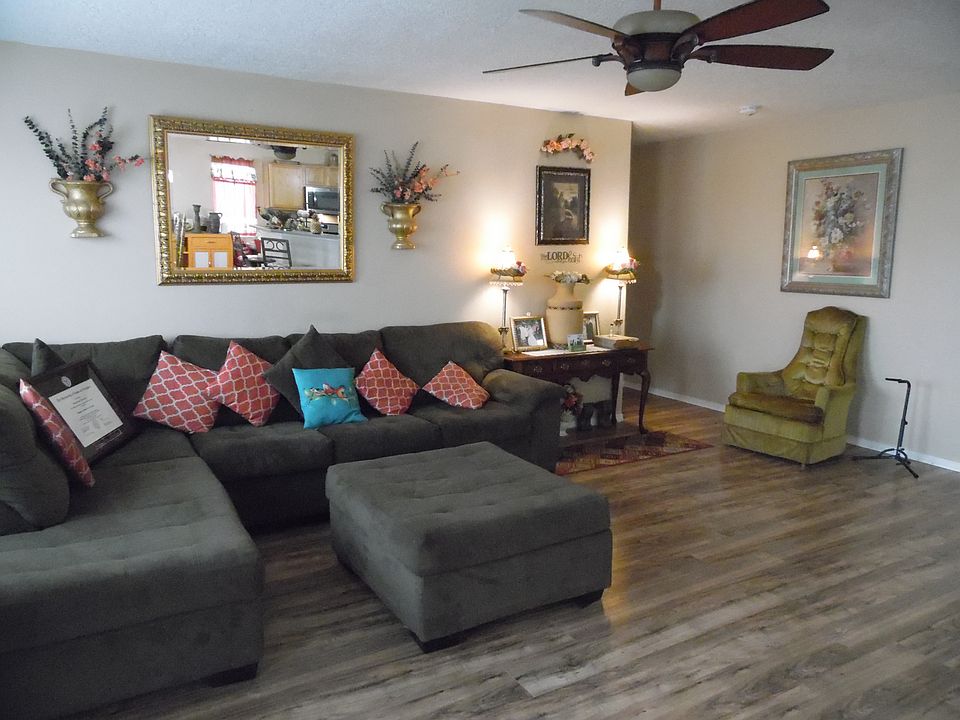 Living area #1. Upper Level