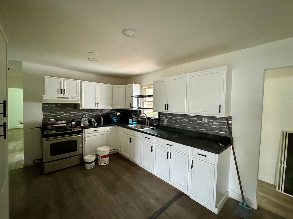 1st image of 34 Peeker Ave