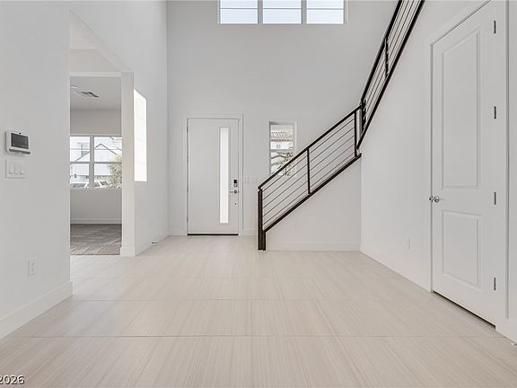 4th image of 10226 Pleasant Knoll Ave