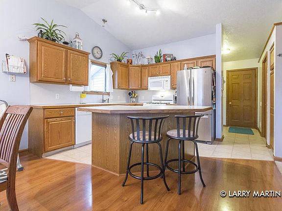 2nd image of 3606 Mc Clow Dr SW