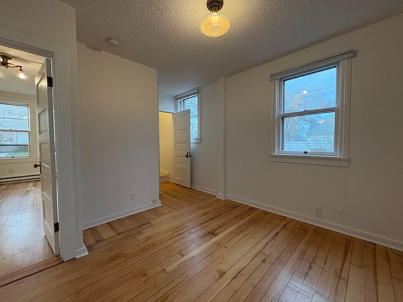 3rd image of 2028 W Pacific Ave #3
