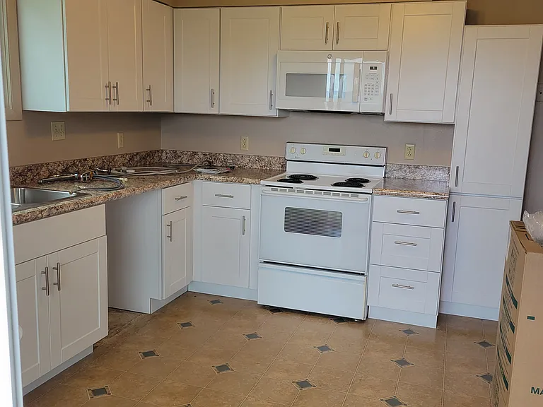 2224 W Foothills Dr #3 — Photo 8