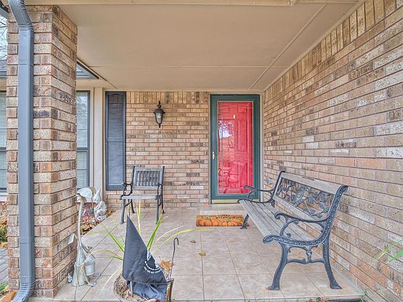 3rd image of 13524 Chandelle Dr