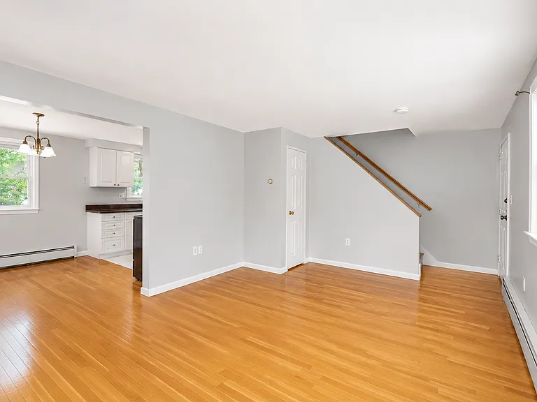 14 Bradford Rd #14 — Photo 3
