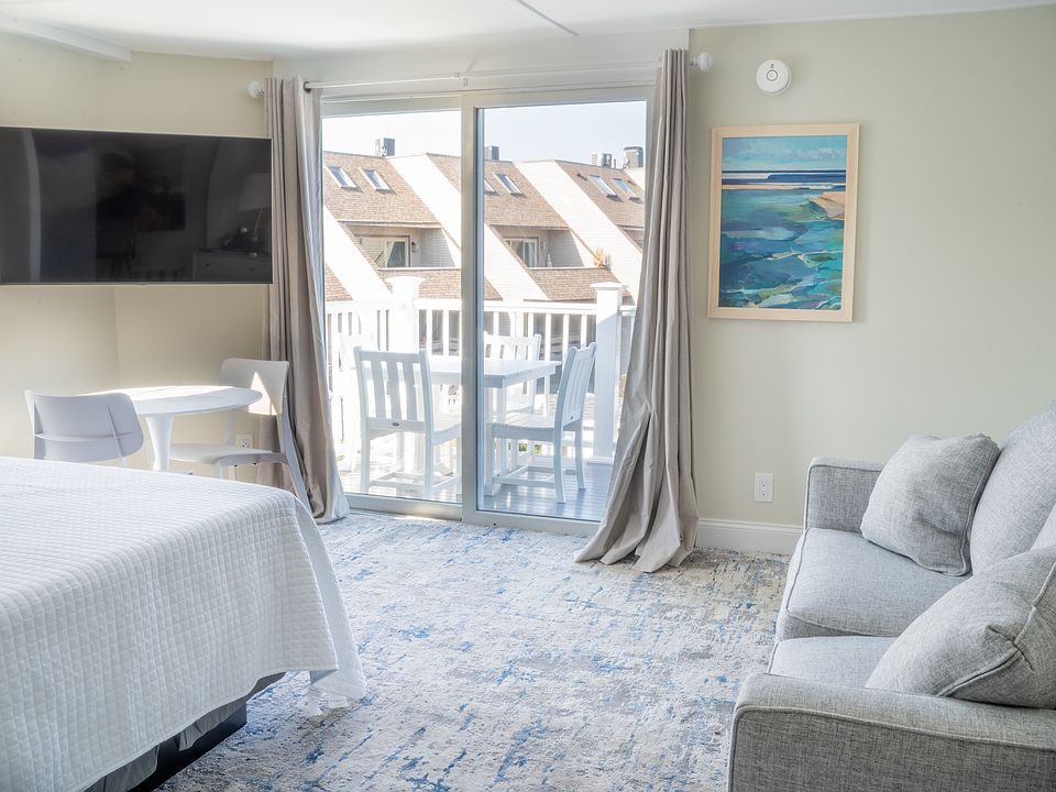 1st image of 935 Ocean Blvd #208