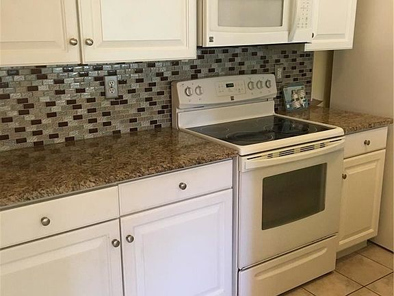 2nd image of 1807 Greymoor Way