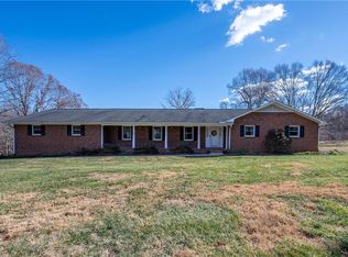 152 Tro Tod Dr, Winston Salem, NC 27107