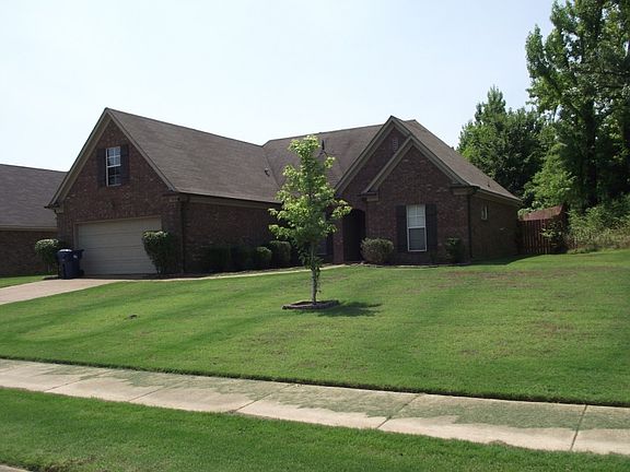 3rd image of 10687 Wellington Dr