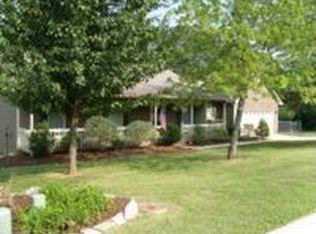 127 Tessie Dr SE, Owens Cross Roads, AL 35763