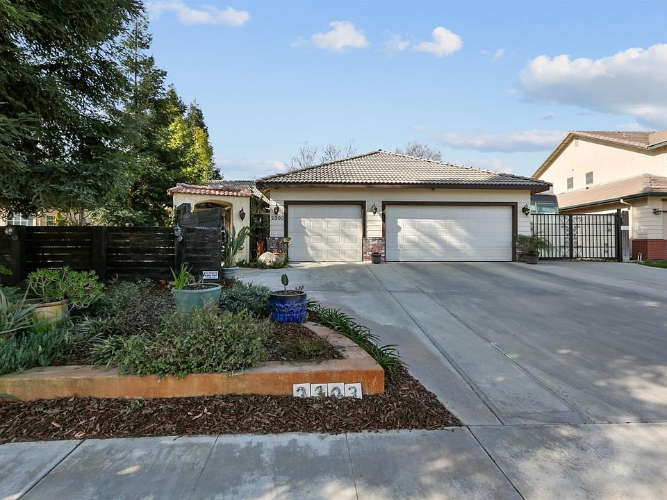 1st image of 2303 S Beech Dr