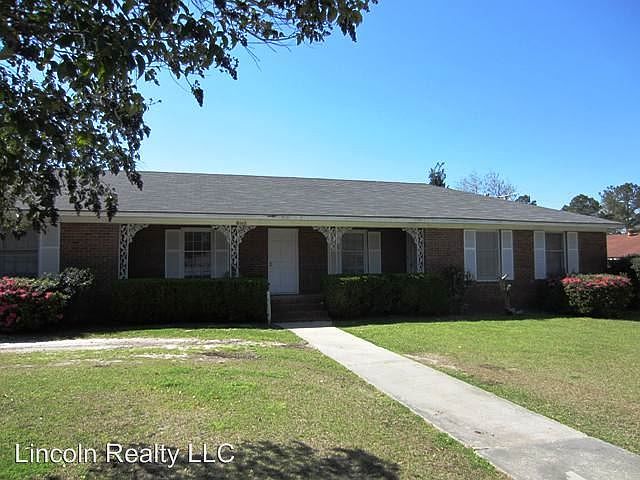 1st image of 4003B Camellia Dr #B