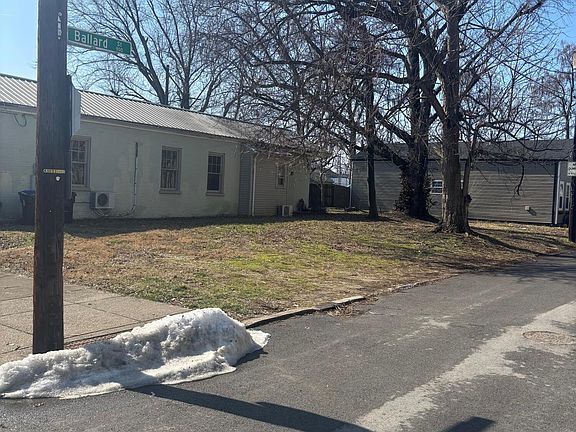 2nd image of 316 S Wenzel St