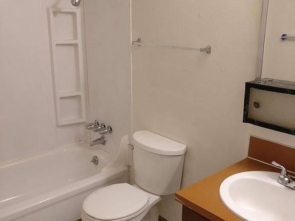 4th image of 5908 112th St E #12