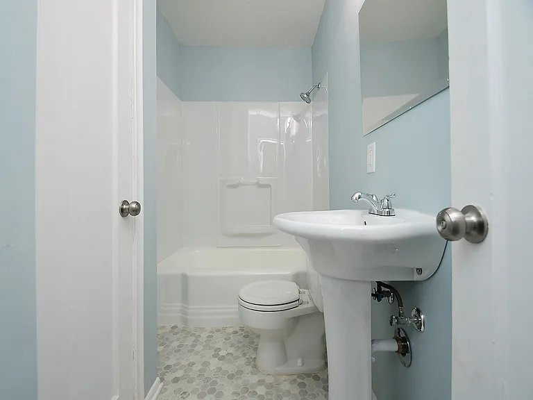 6010 Evans St — Photo 11