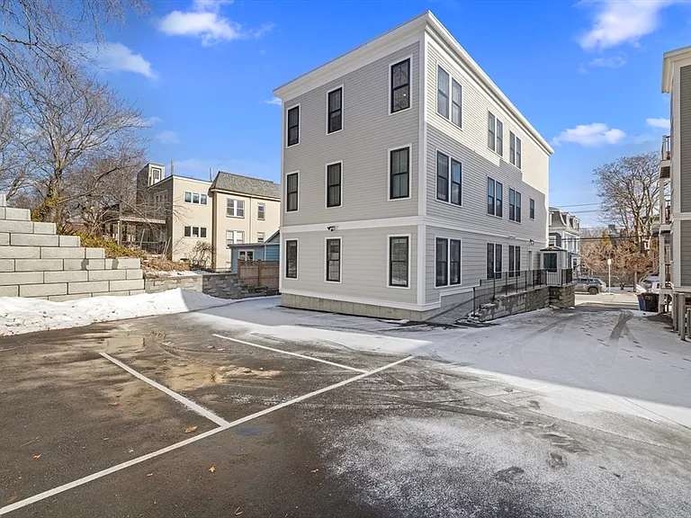 279 Lamartine St #3 — Photo 20