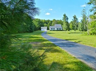 11548 Hosford Rd, Chardon, OH 44024